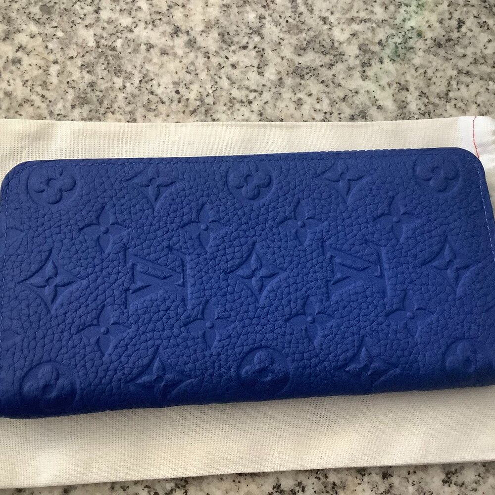 Louis Vuitton Zippy Empreinte Leather Vertical Wallet Cobalt Taiga